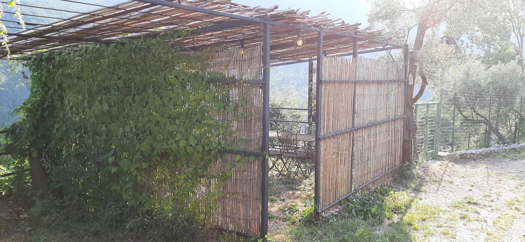 Contrada Casa Vacanze Vado Ligure Exterior foto