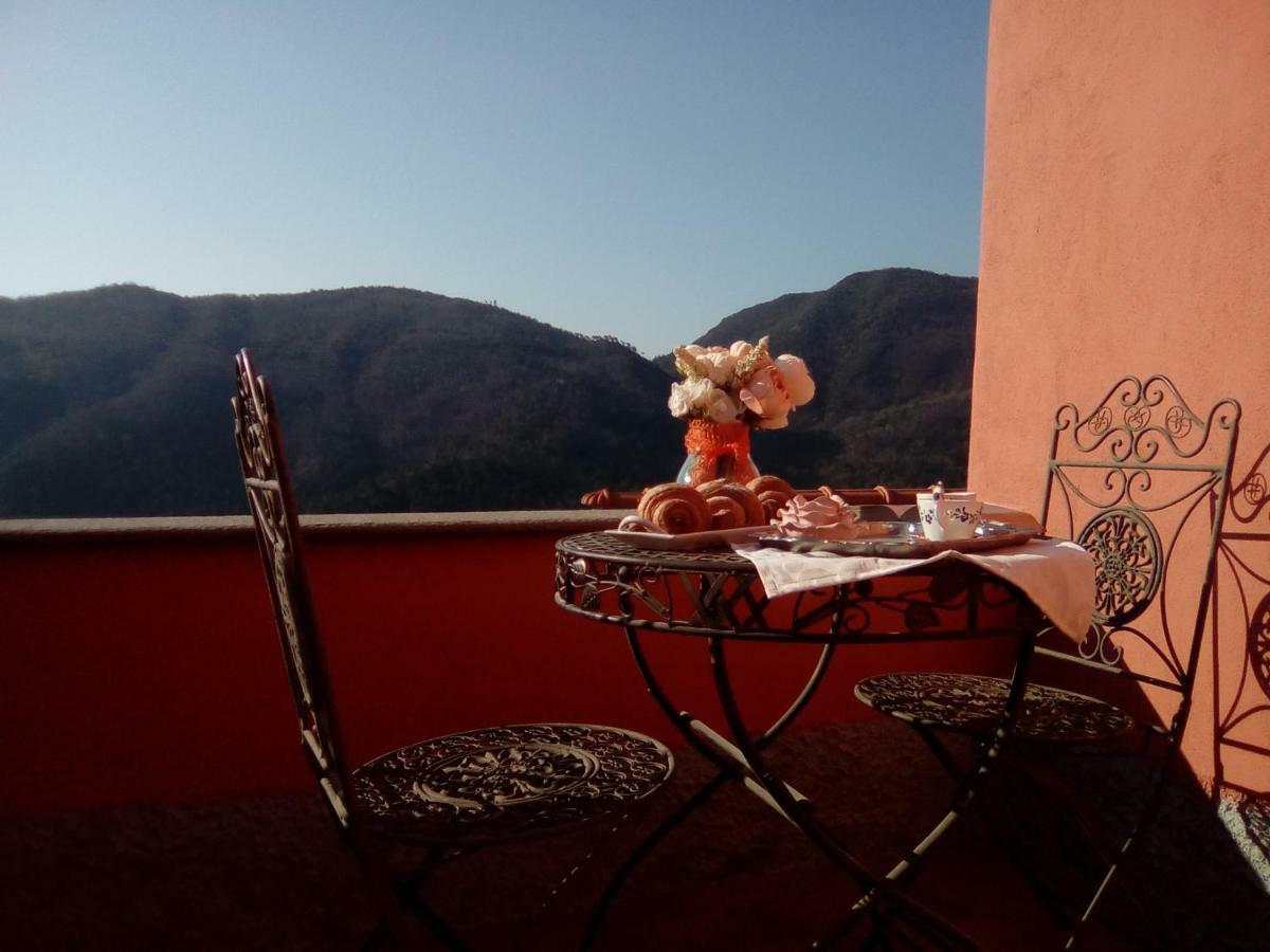 Contrada Casa Vacanze Vado Ligure Exterior foto