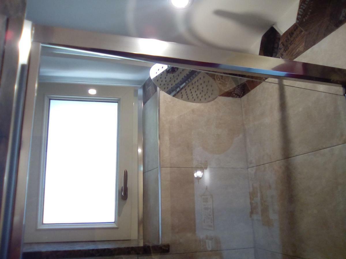Contrada Casa Vacanze Vado Ligure Exterior foto
